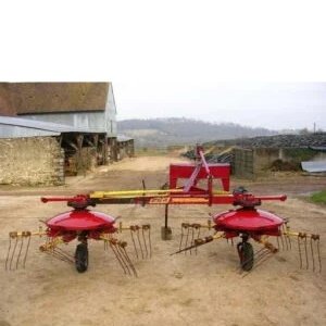 New Holland Rake Tedder